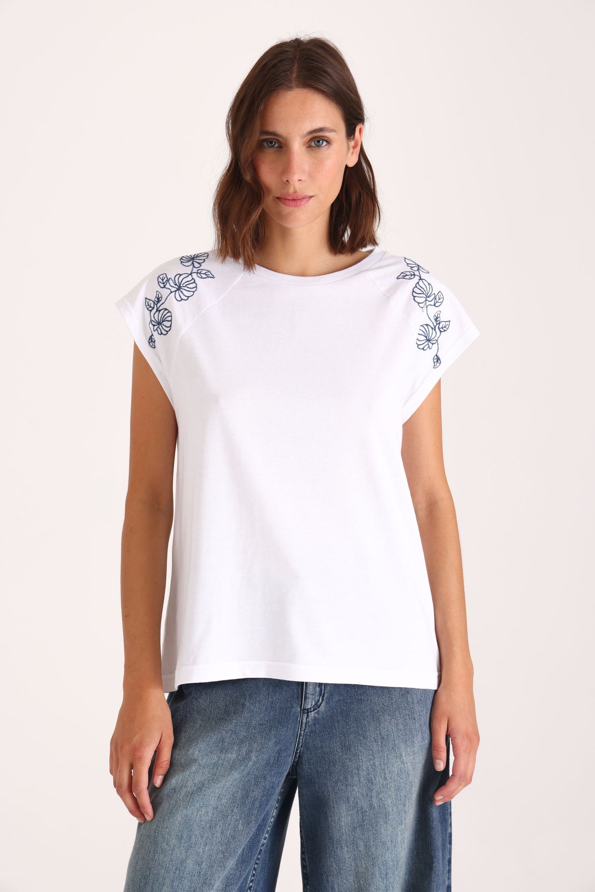 REMERA KALE