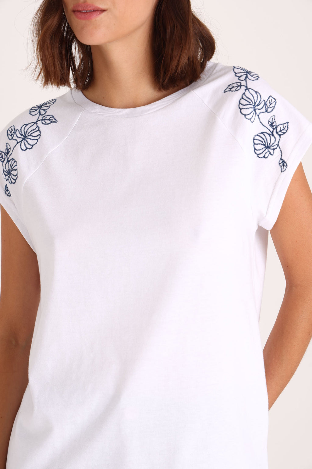 REMERA KALE