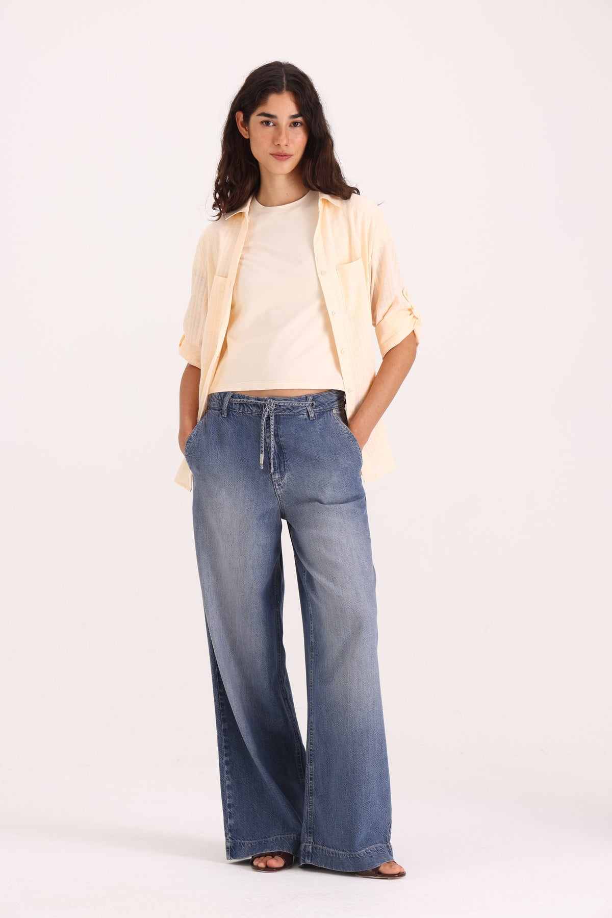 Y005 WIDE LEG T.MEDIO FLUID BLEACH