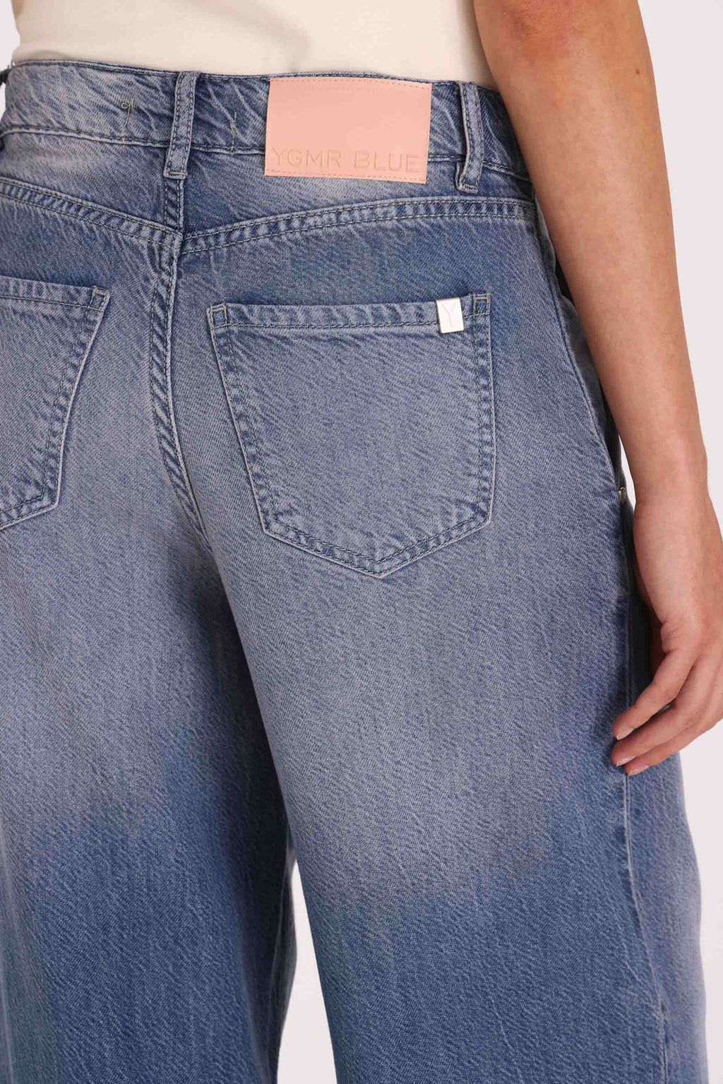 Y005 WIDE LEG T.MEDIO FLUID BLEACH