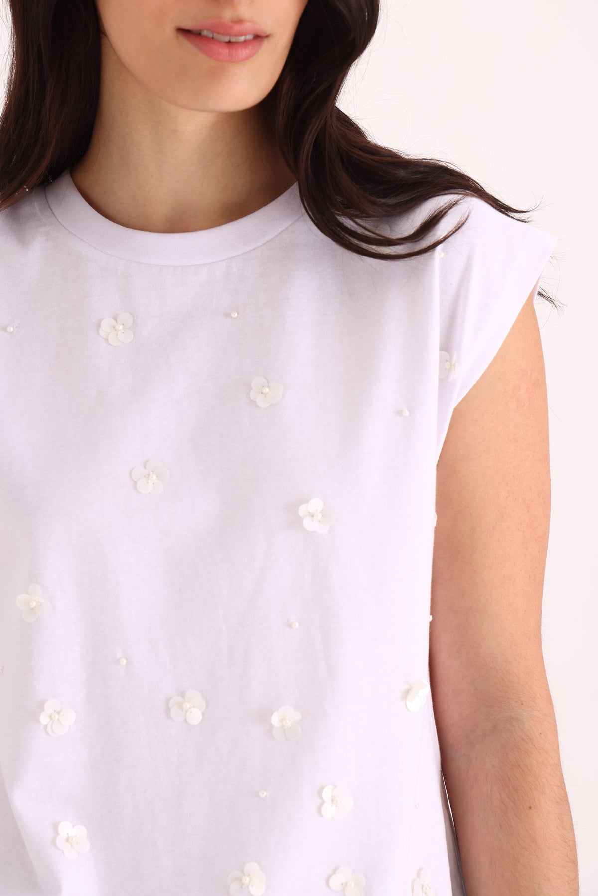REMERA KIWI LENTEJUELAS